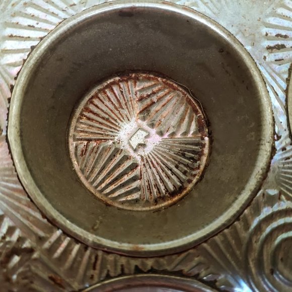 Rare Vintage BAKEREX Crown Ware 8 cup Muffin Tin - Picture 4 of 8